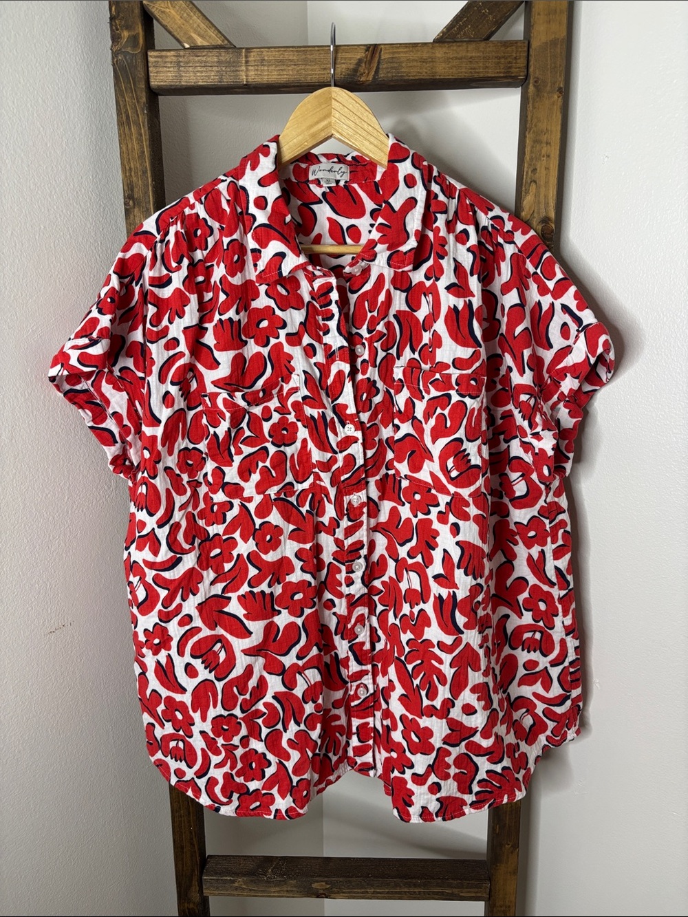 Wonderly Red Navy Floral Button-Front Shirt Size XL